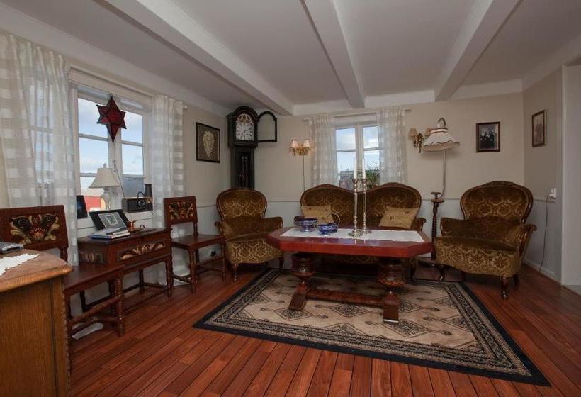 펜션 Kristina Apartment & Alma House