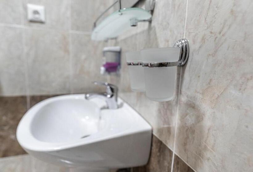 پانسیون Madanur