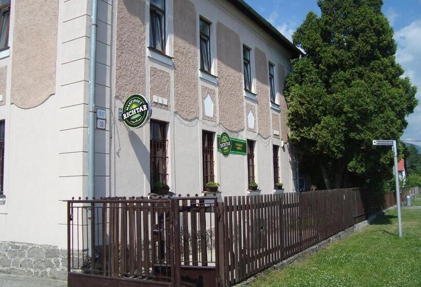 פנסיון Penzion Adria