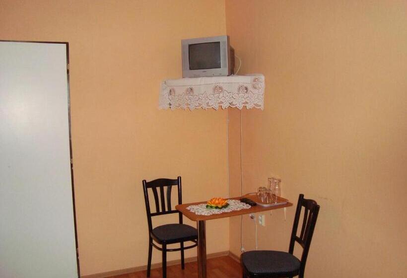 פנסיון Penzion Adria