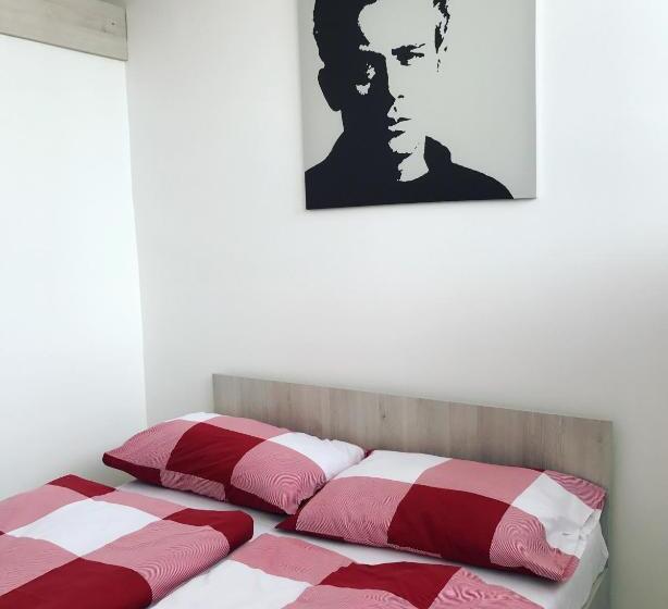 پانسیون Penzion Dmz