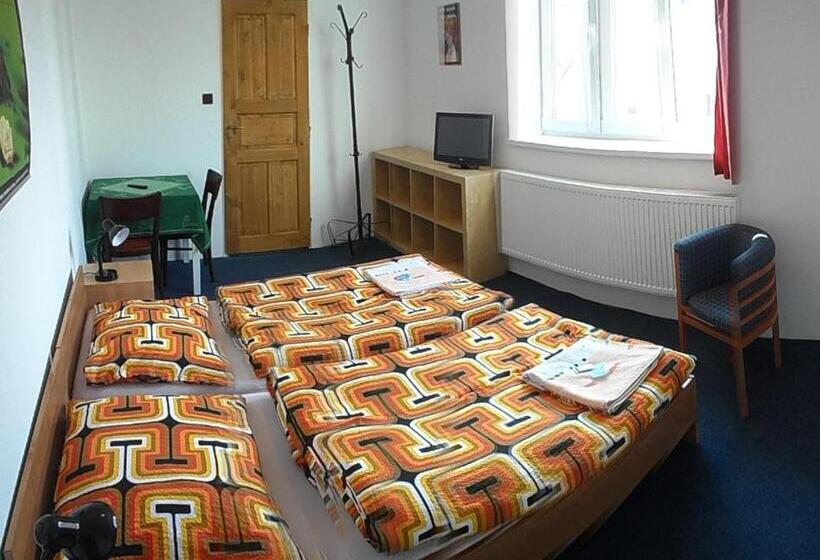 ペンション Penzion Novopacké Sklepy