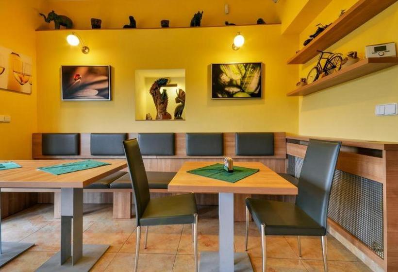 ペンション Penzion Ovčárna