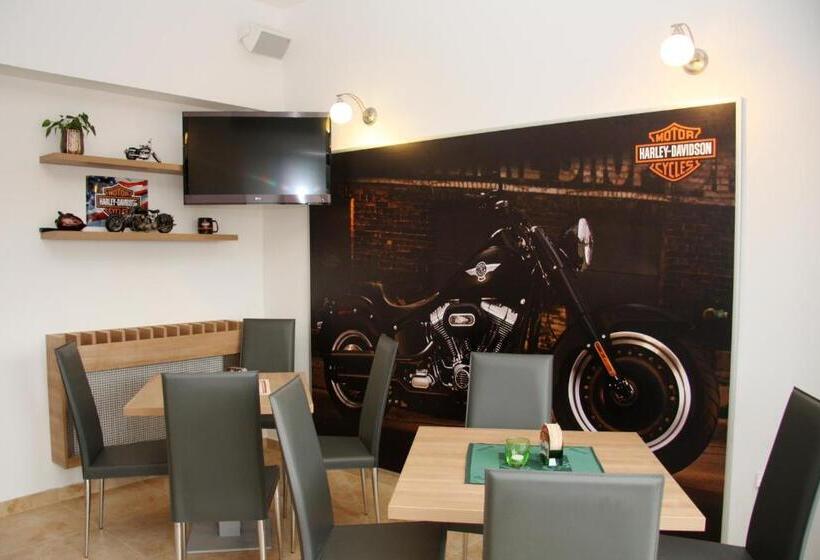 ペンション Penzion Ovčárna