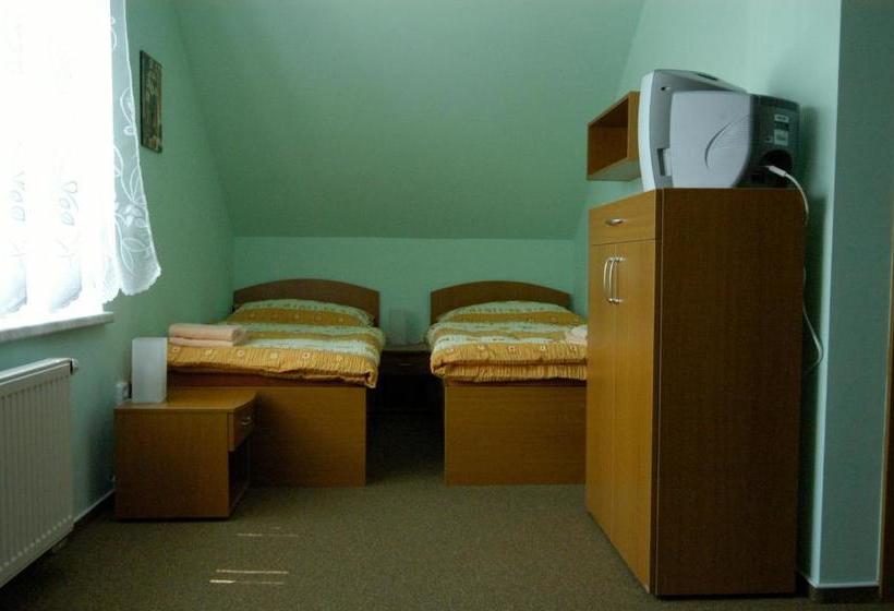 膳宿费 Penzion Pod Bílou Horou