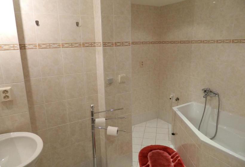 פנסיון Penzion Surf