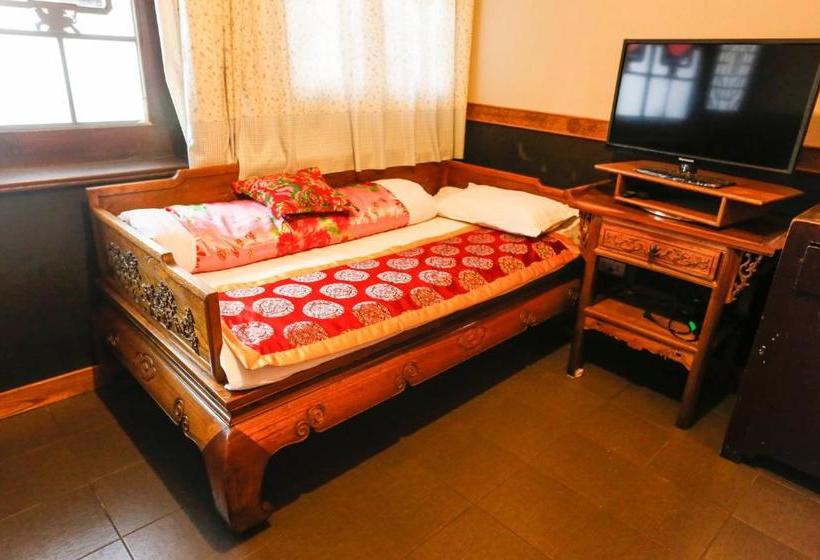 펜션 Pingyao Laochenggen Inn