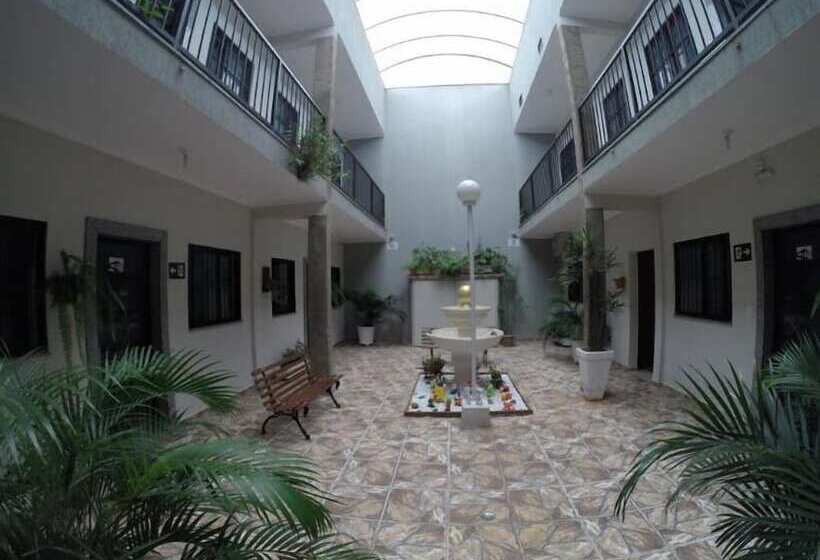 ペンション Pousada Golden House   Próxima Ao Thermas No Centro De Aguas