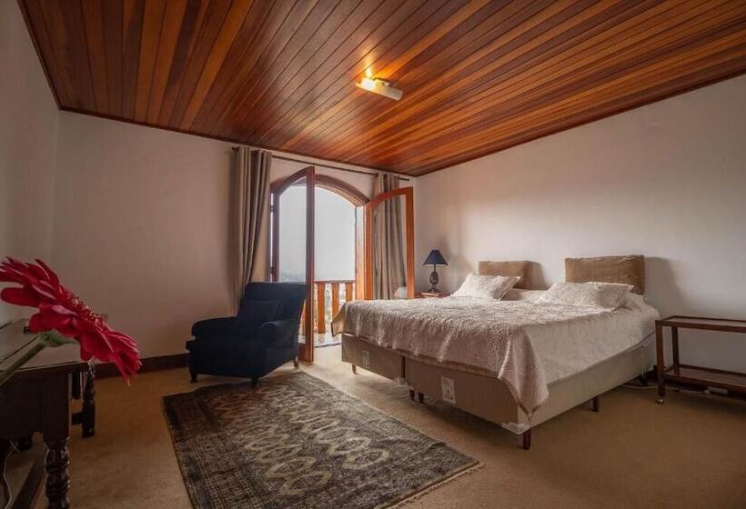 펜션 Mansão Nacional Inn