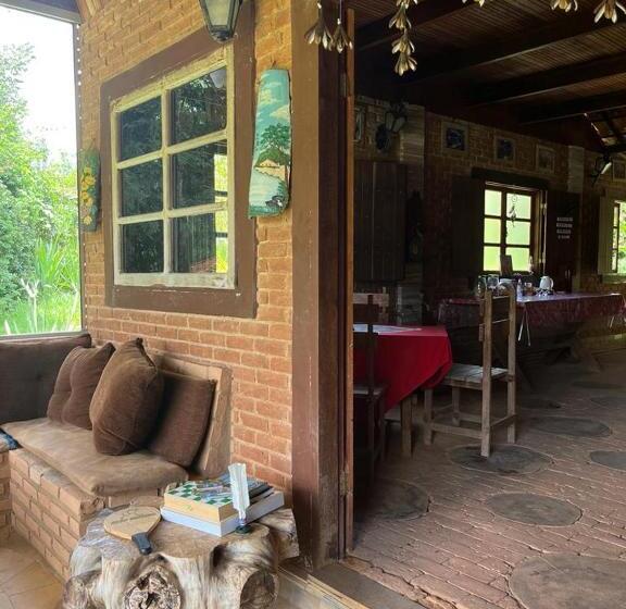 ペンション Pousada árvore Centenária