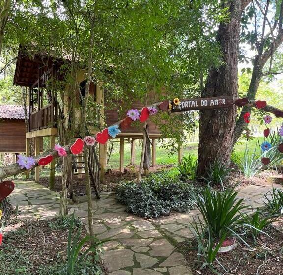 ペンション Pousada árvore Centenária