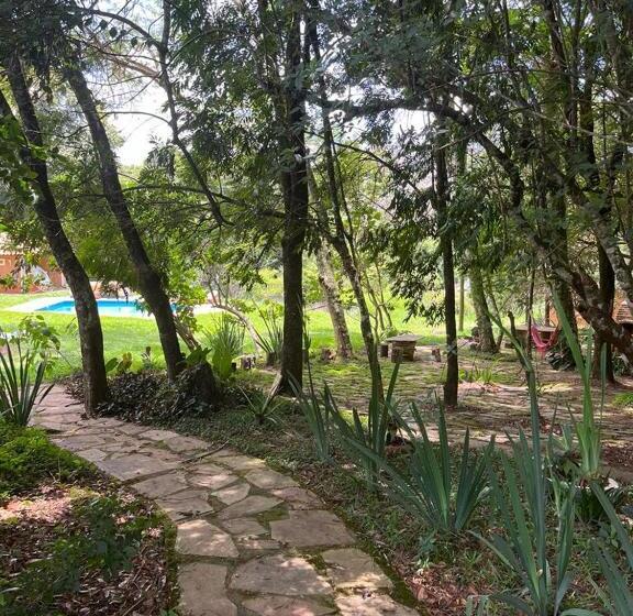 ペンション Pousada árvore Centenária