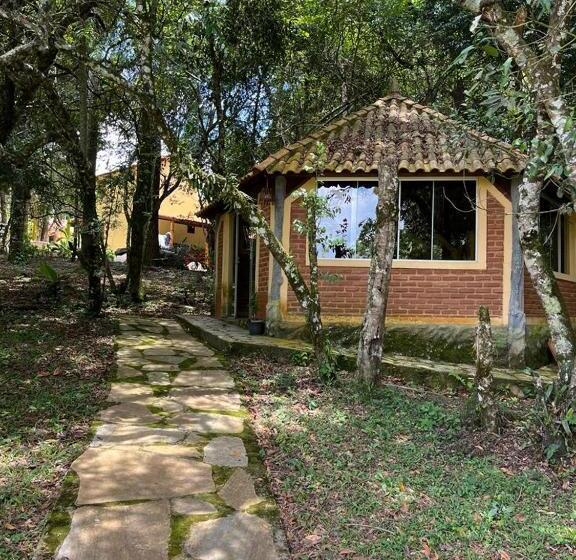 ペンション Pousada árvore Centenária