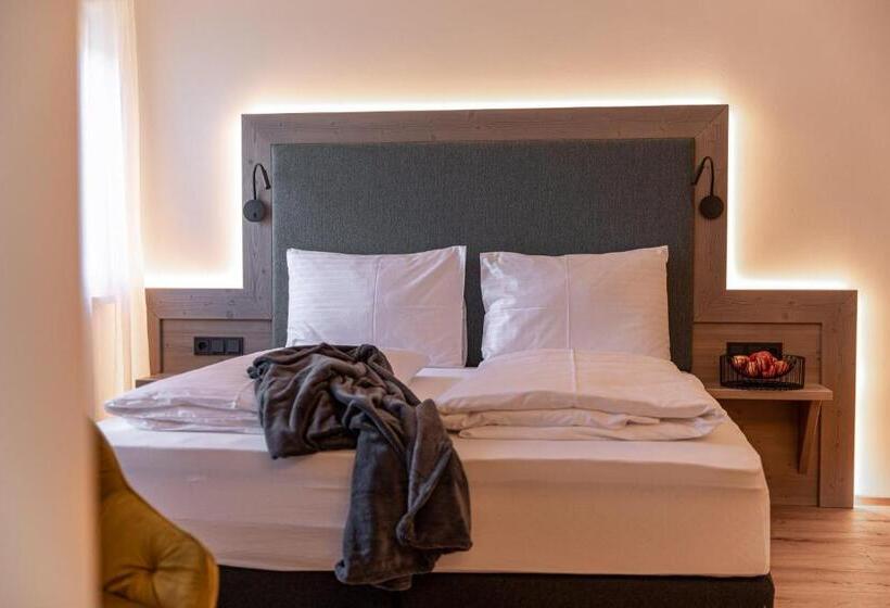 膳宿费 Rohrmooser Schlössl