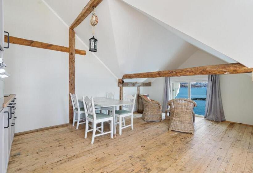 פנסיון Sveggvika Guesthouse