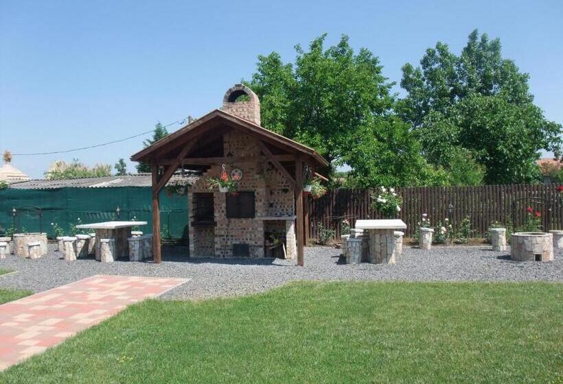 פנסיון Sóvirág Vendégház