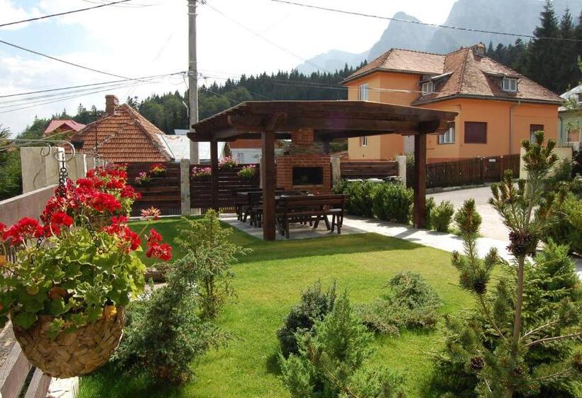 Пансион The Ghetto