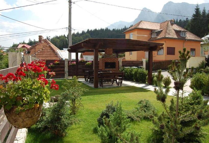 Пансион The Ghetto