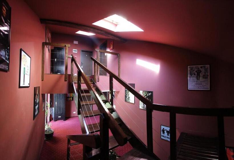 Пансион The Ghetto