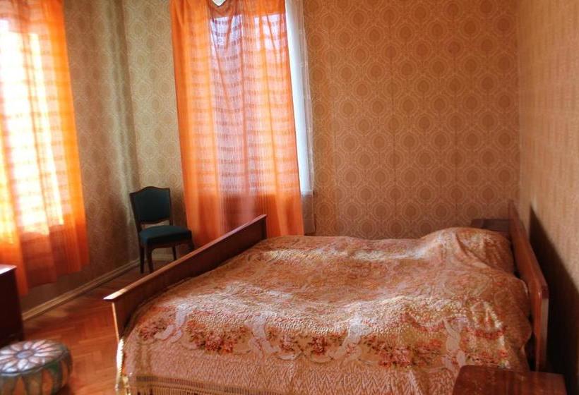 پانسیون Tlt Guest House