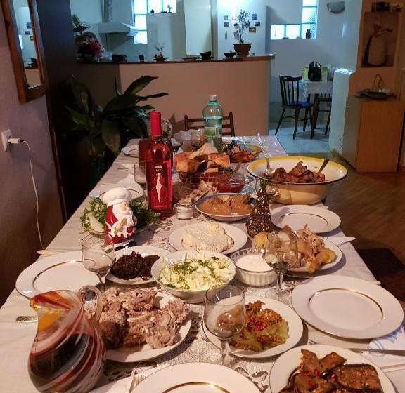 پانسیون Tlt Guest House