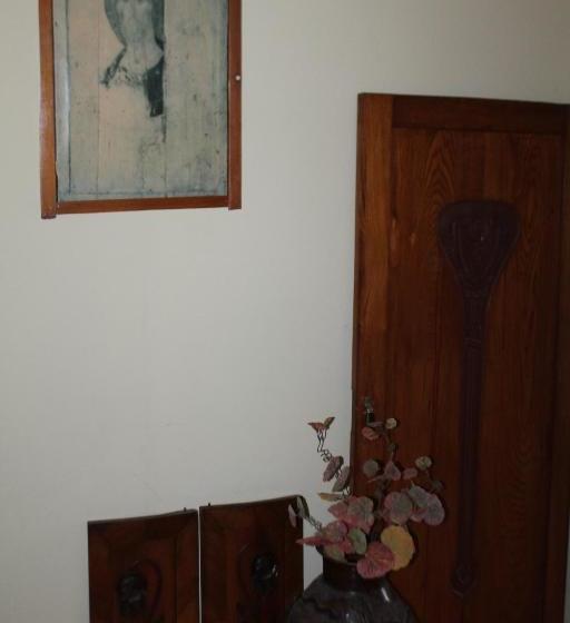 پانسیون Tlt Guest House