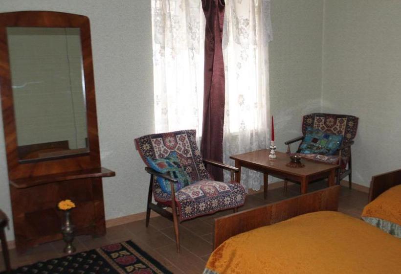 پانسیون Tlt Guest House