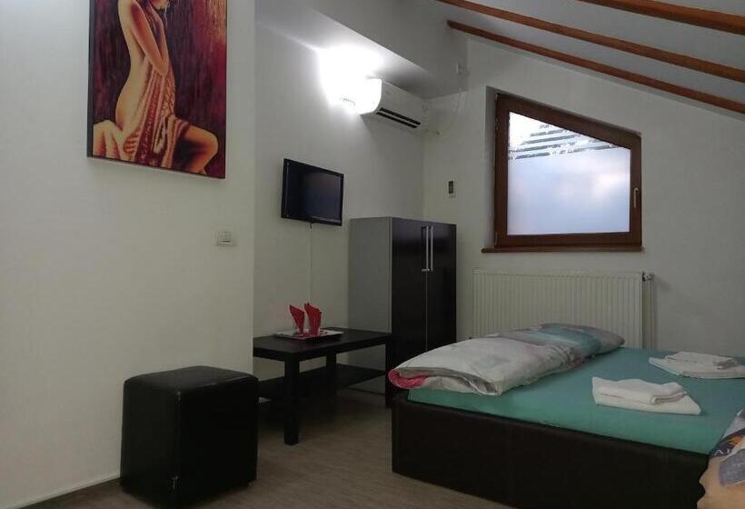 پانسیون Villa Zorba