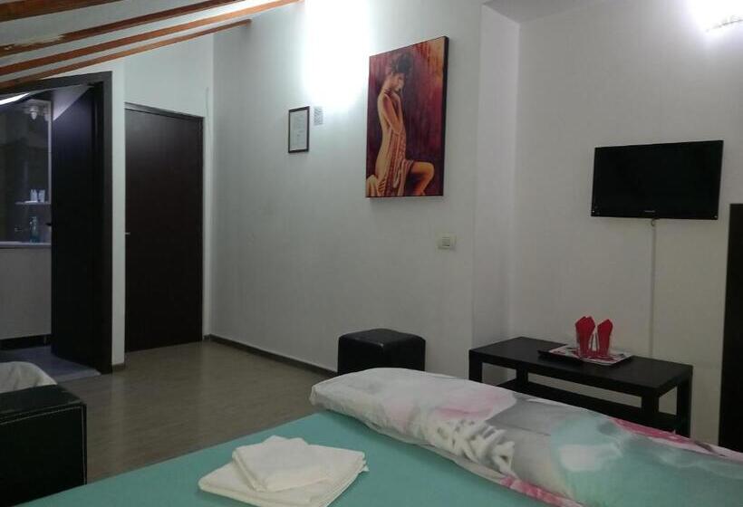 پانسیون Villa Zorba