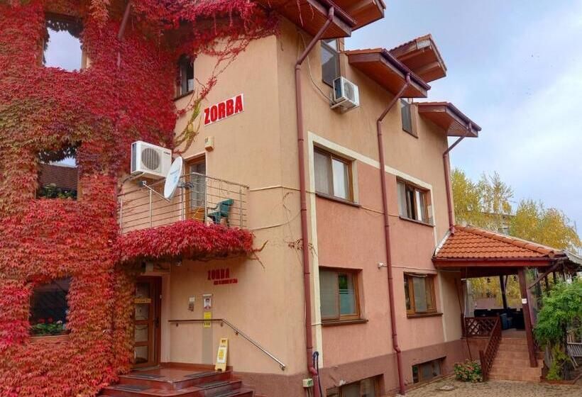 پانسیون Villa Zorba