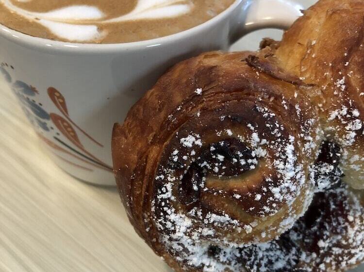 ユースホステル Auberge D Anjou Cocooning Café