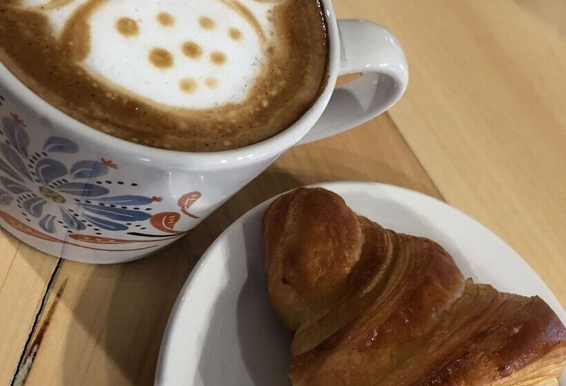 ユースホステル Auberge D Anjou Cocooning Café