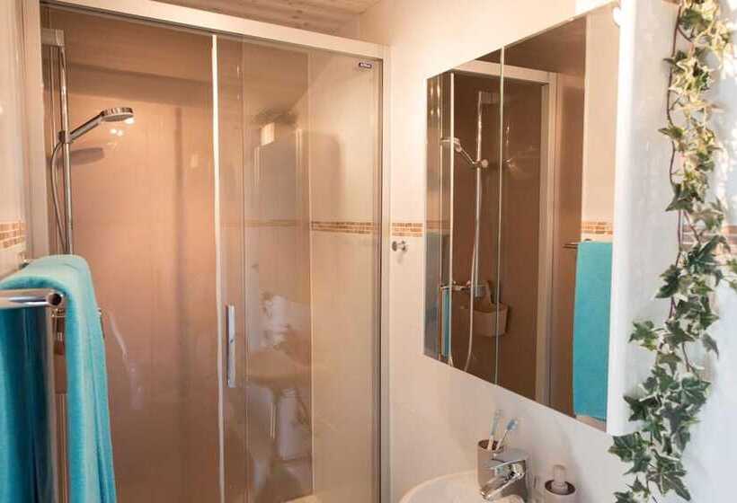 ユースホステル Chez Constance