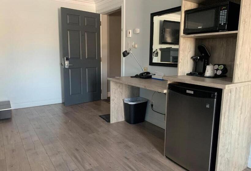 호스텔 Dannys Hotel Suites; Surestay Collection By Best Western