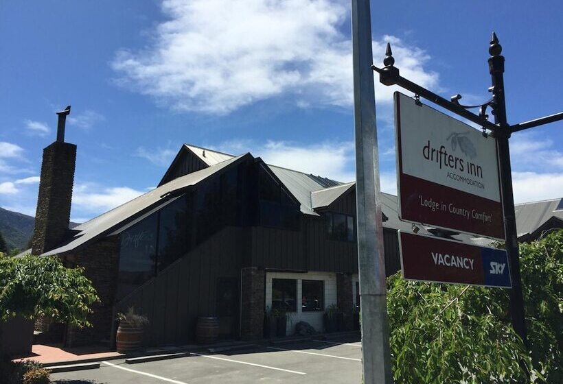 فندق صغير Drifters Inn