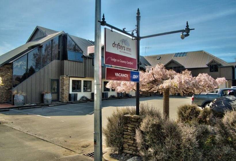 فندق صغير Drifters Inn