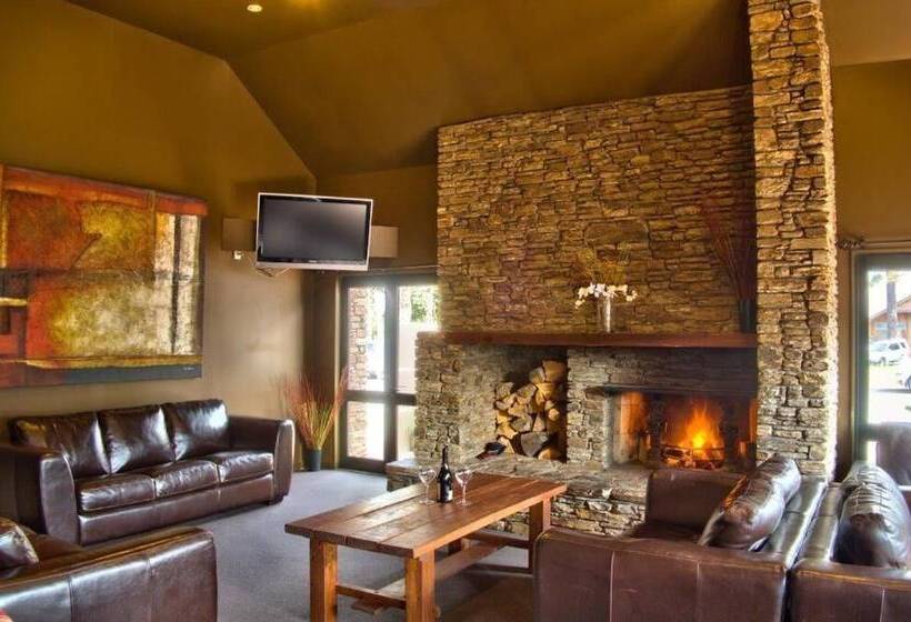 فندق صغير Drifters Inn