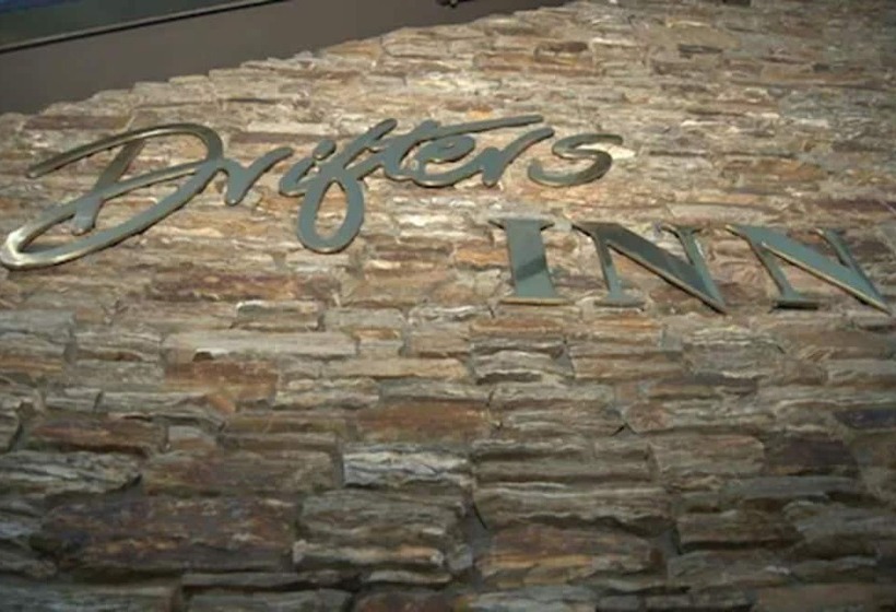 فندق صغير Drifters Inn