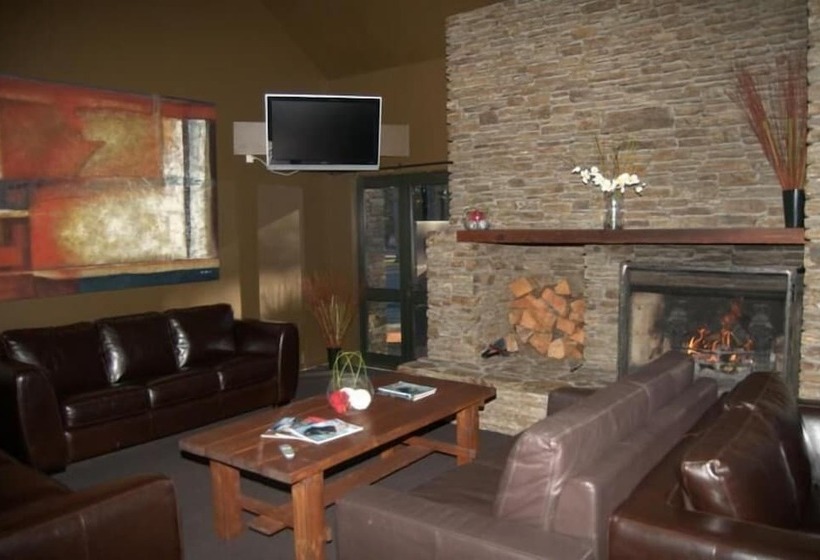 فندق صغير Drifters Inn