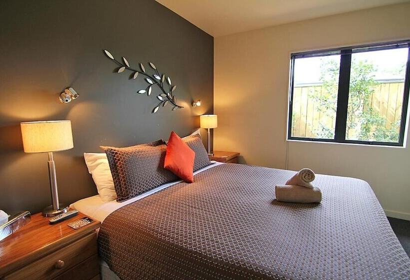 فندق صغير Drifters Inn