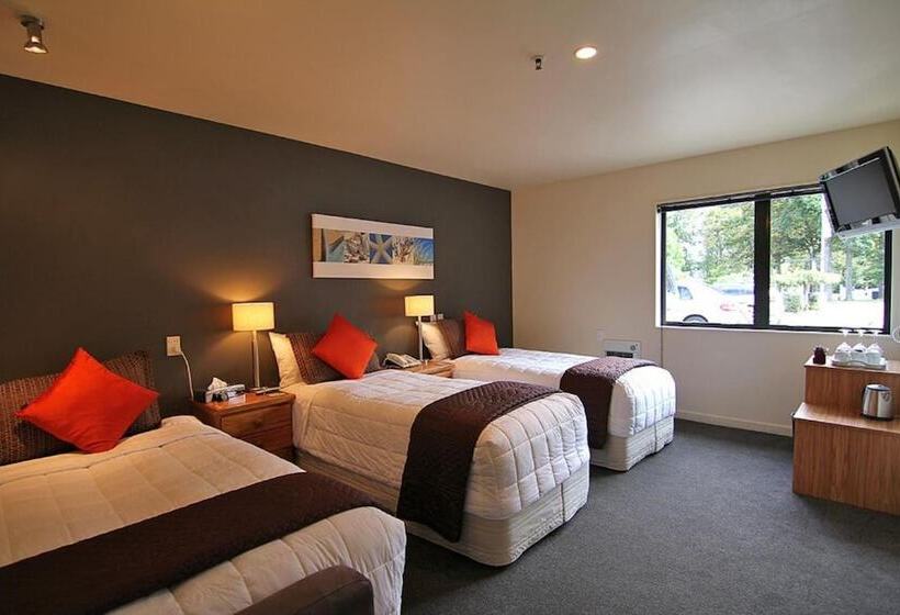 فندق صغير Drifters Inn