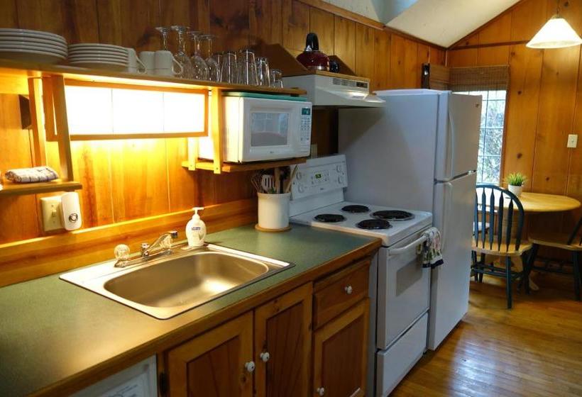 فندق صغير Harrison Street Inn