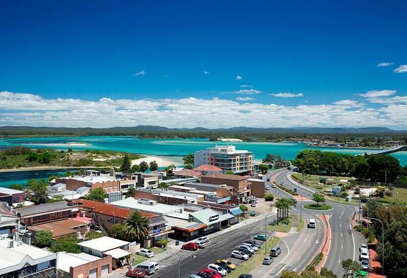 Beaches International