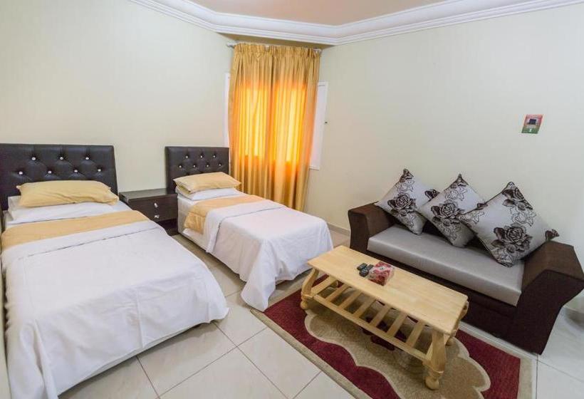 Flora Park  Apartment