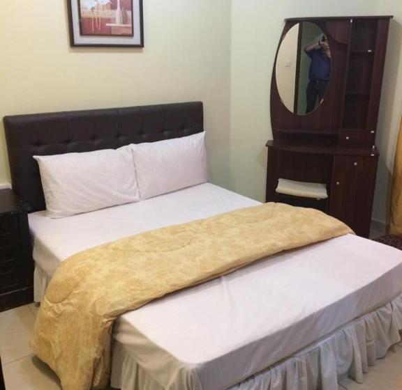 Flora Park  Apartment