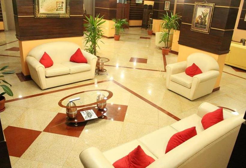 Flora Park  Apartment