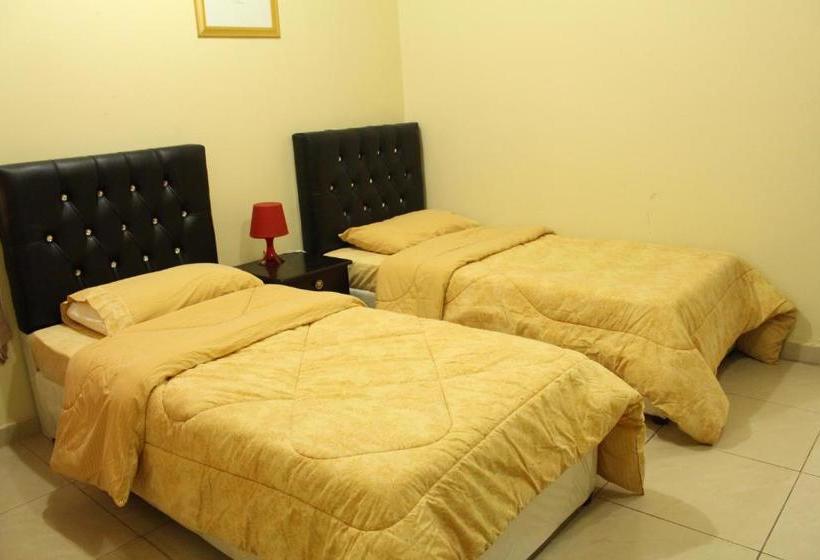 Flora Park  Apartment