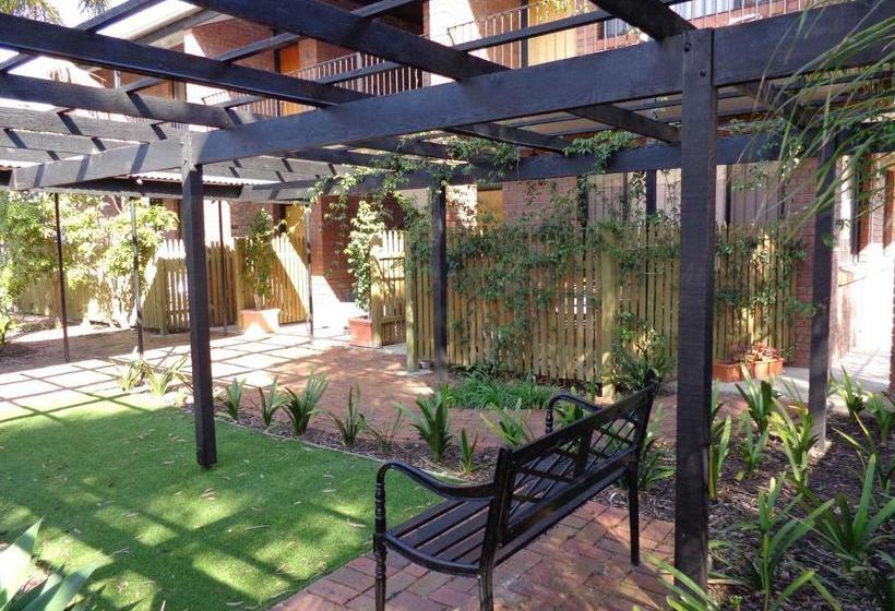 Glenelg Gateway Apartments