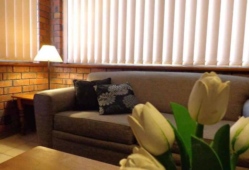 Glenelg Gateway Apartments