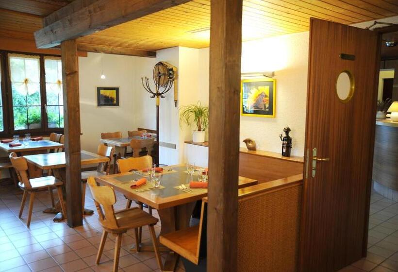 فندق Auberge Du Prévoux